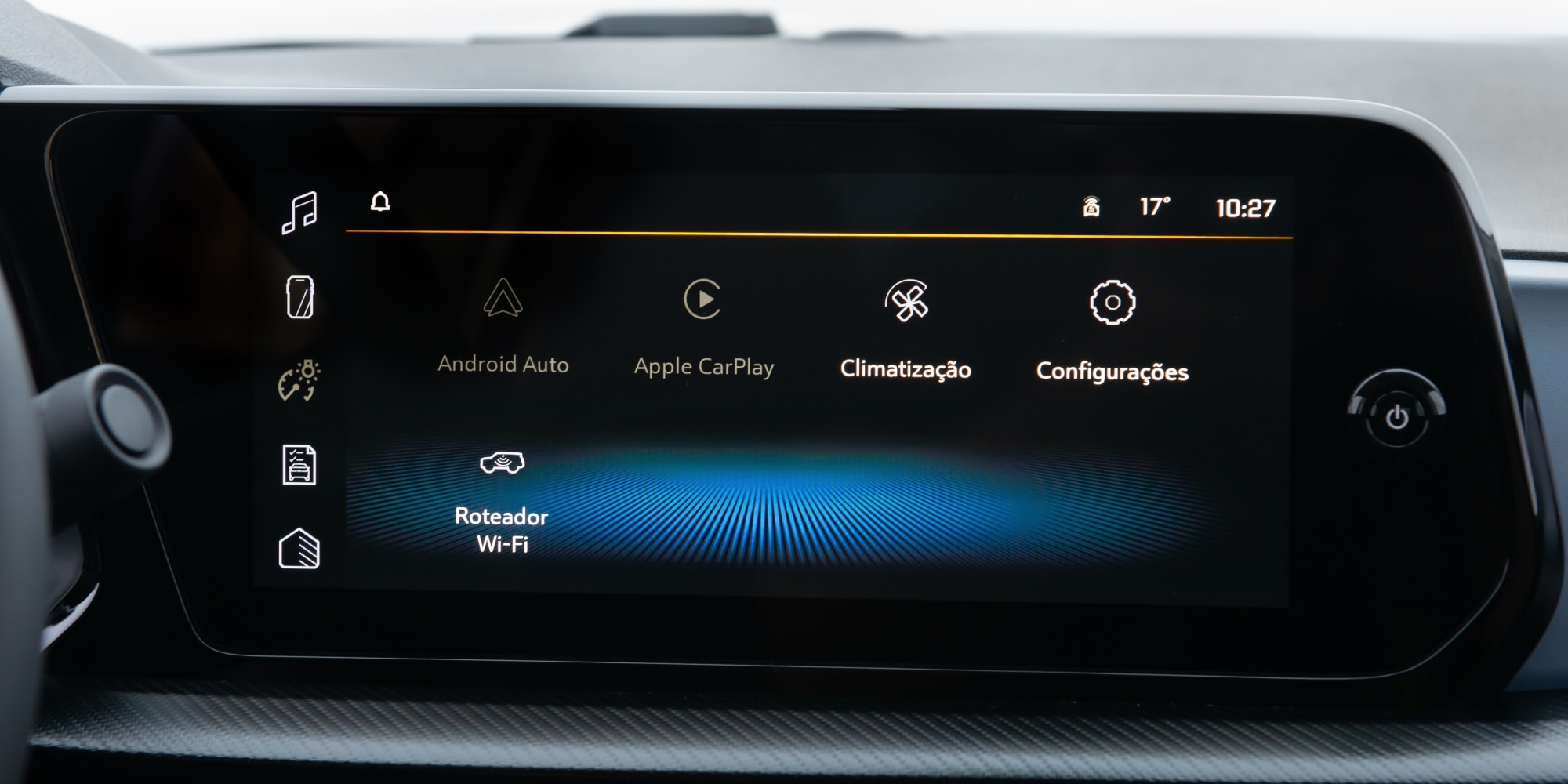 Onix Plus 2027 possui um painel multimídia completo e moderno para você